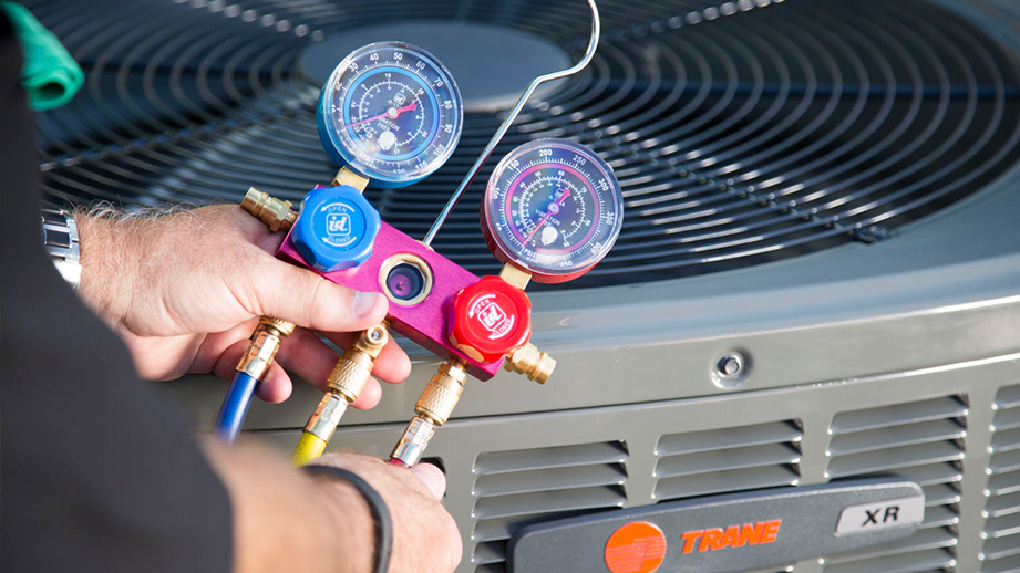 Checking Gauges while repairing AC